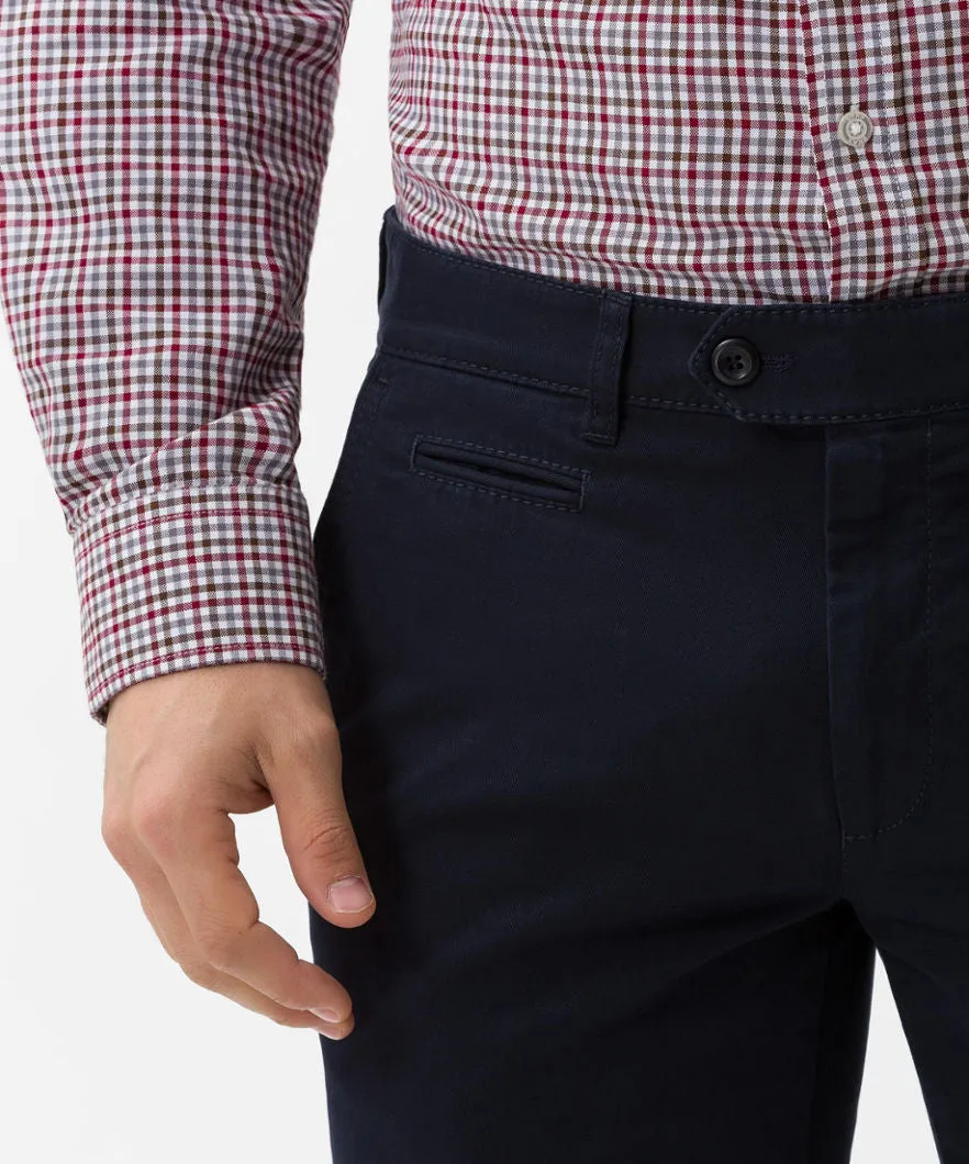 Brax Everest Chino in Perma Blue